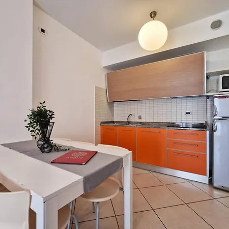 Stylish Escape With Pool Near The