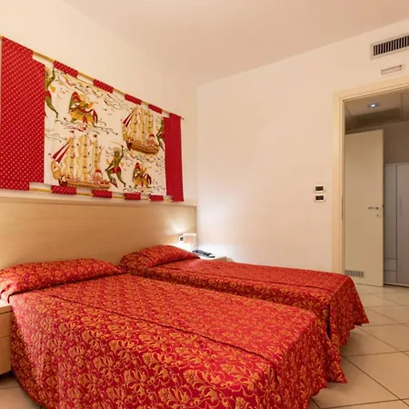 Stylish Escape With Pool Near The Bibione