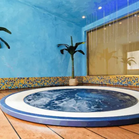 Stylish Escape With Pool Near The