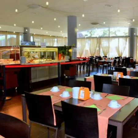 Stylish Escape With Pool Near The * Bibione