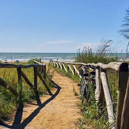 Stylish Escape With Pool Near The Bibione