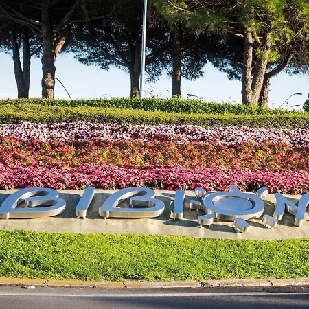 Stylish Escape With Pool Near The Bibione